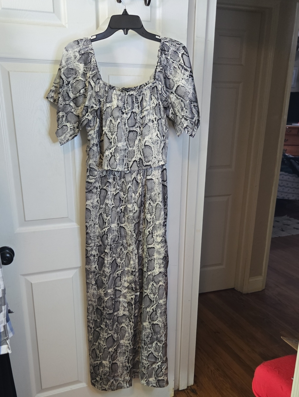 Sugar Lips Women's Snake Print Off-Shoulder Jump Suit - Black & White